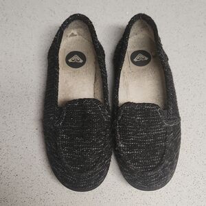 Roxy Black Flats & Loafers with Soft Fabric Upper and Rounded Toe